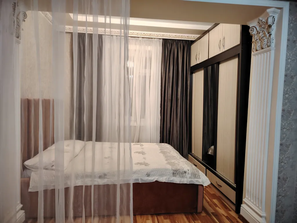 Уютная квартира в самом центре города у метро