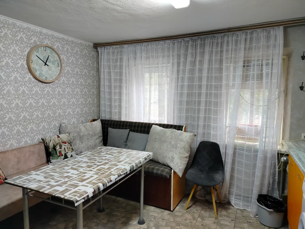 Коттедж Уютный  домик с двориком - центр, огромная парковка, рядом магазины — Динская