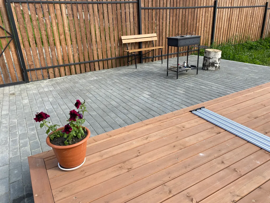 Дом с бассейном