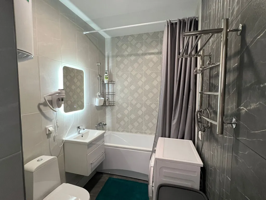 360 Евротри на 6 человек с бассейном с 2 санузлами