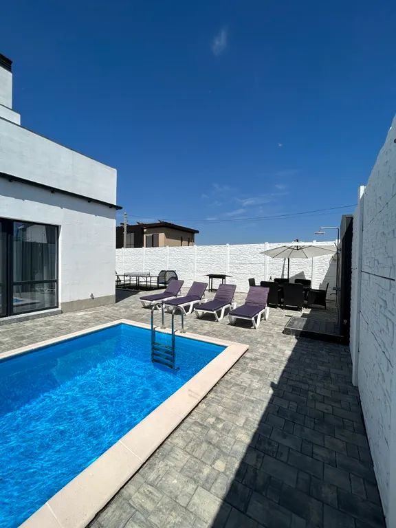 Коттедж 2-комнатный Дом — аренда посуточно в Уютное