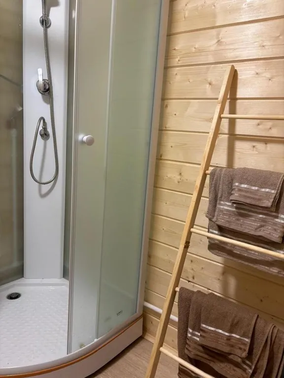 Дом Притяжение для семейного отдыха в с.Гольяны