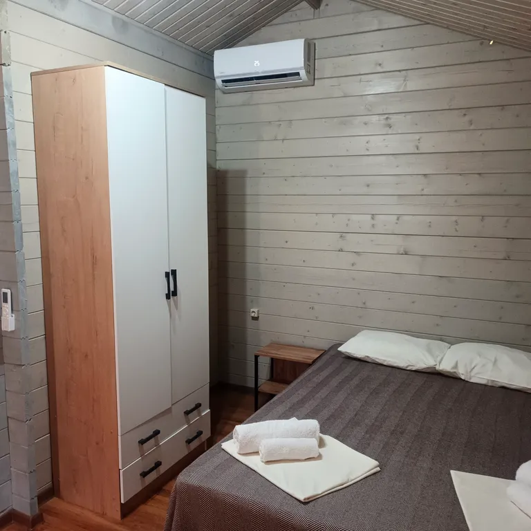 Двухместный домик