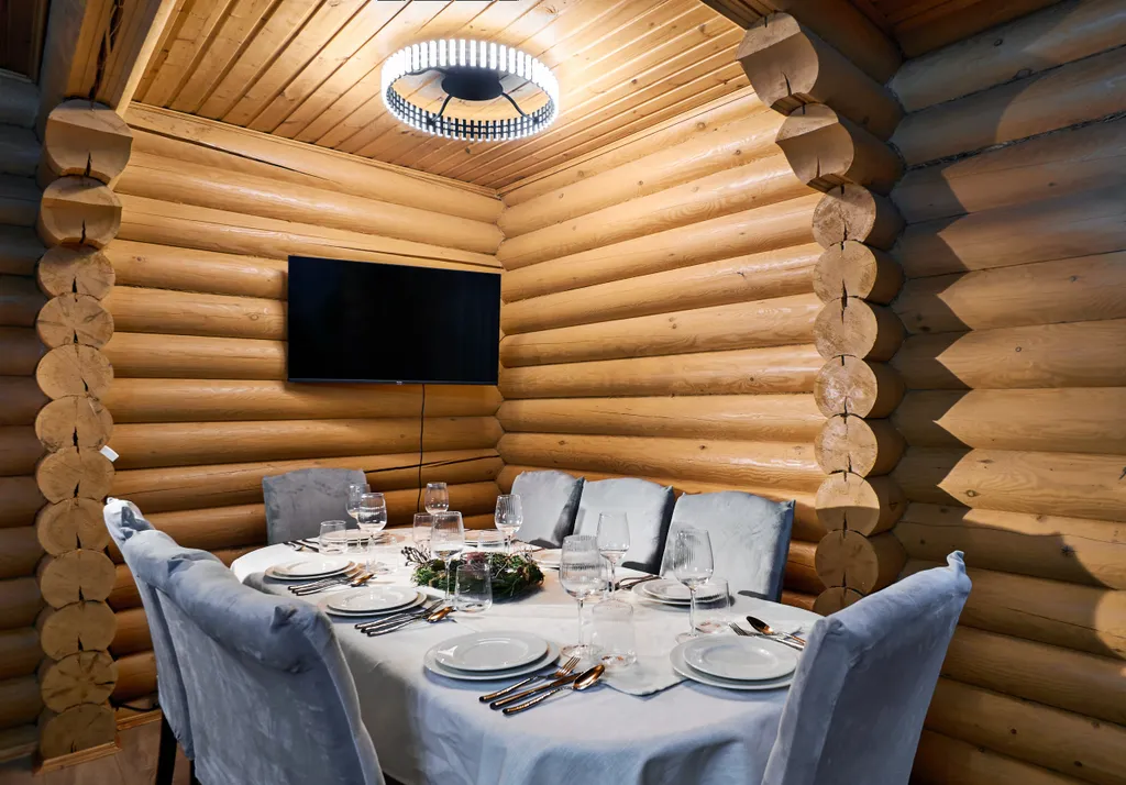 Дом с баней, хамамом, караоке и теплым уличным бассейном