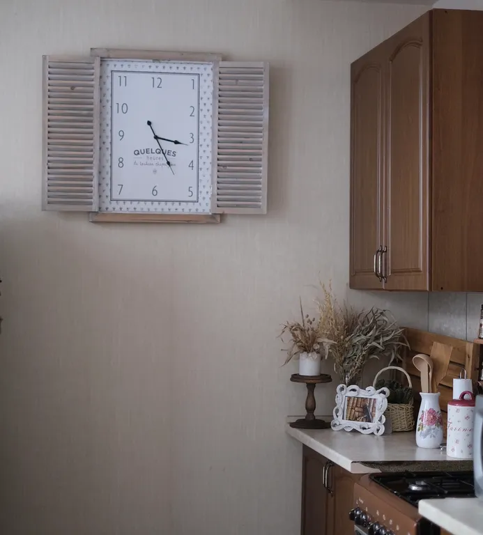 Старинный дом с двориком в центре