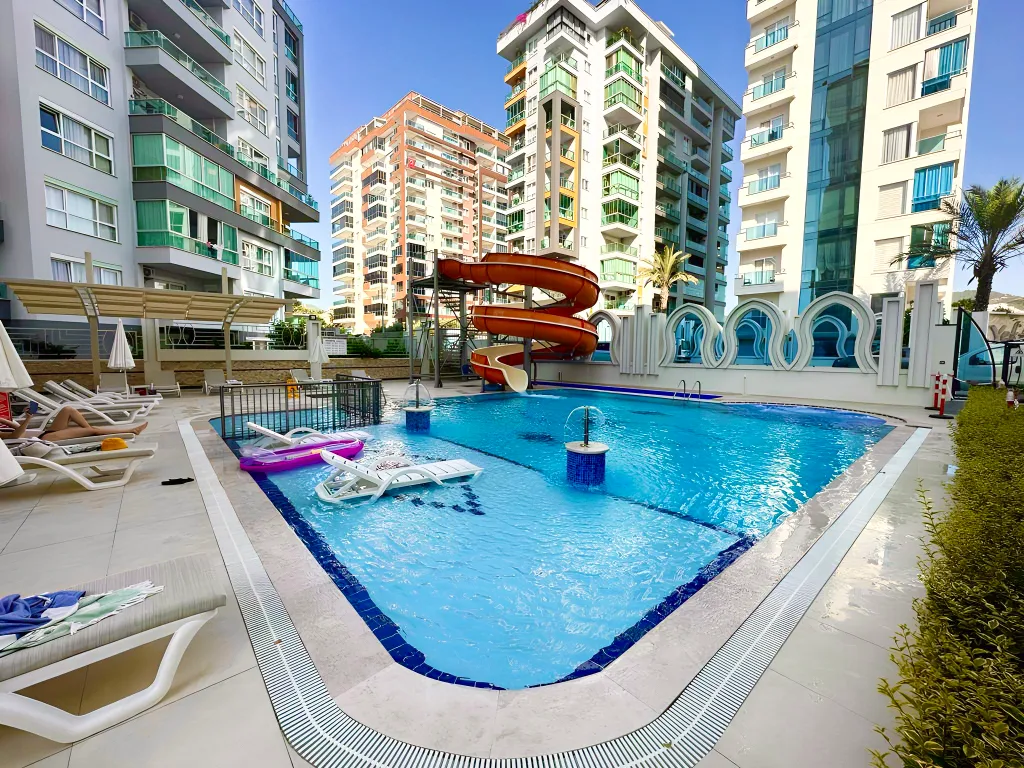 Просторная 2-этажная квартира с видом на море 10 минут от пляжа