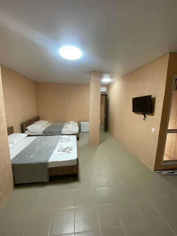 Шестиместный номер