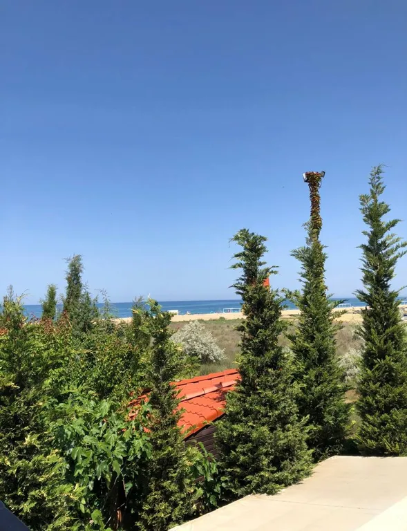 Апартаменты на первой линии Севастополь (Любимовка)