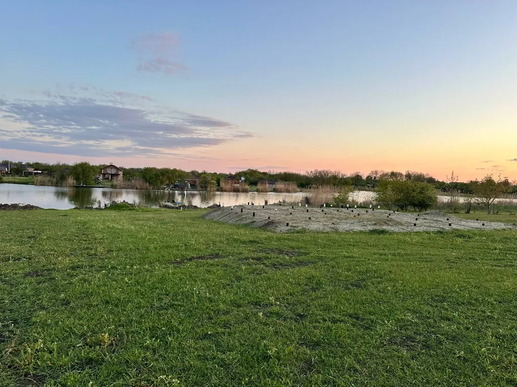 Коттедж Уютный дом отдыха ДвижВилладж с баней и видом на реку — Новотитаровская