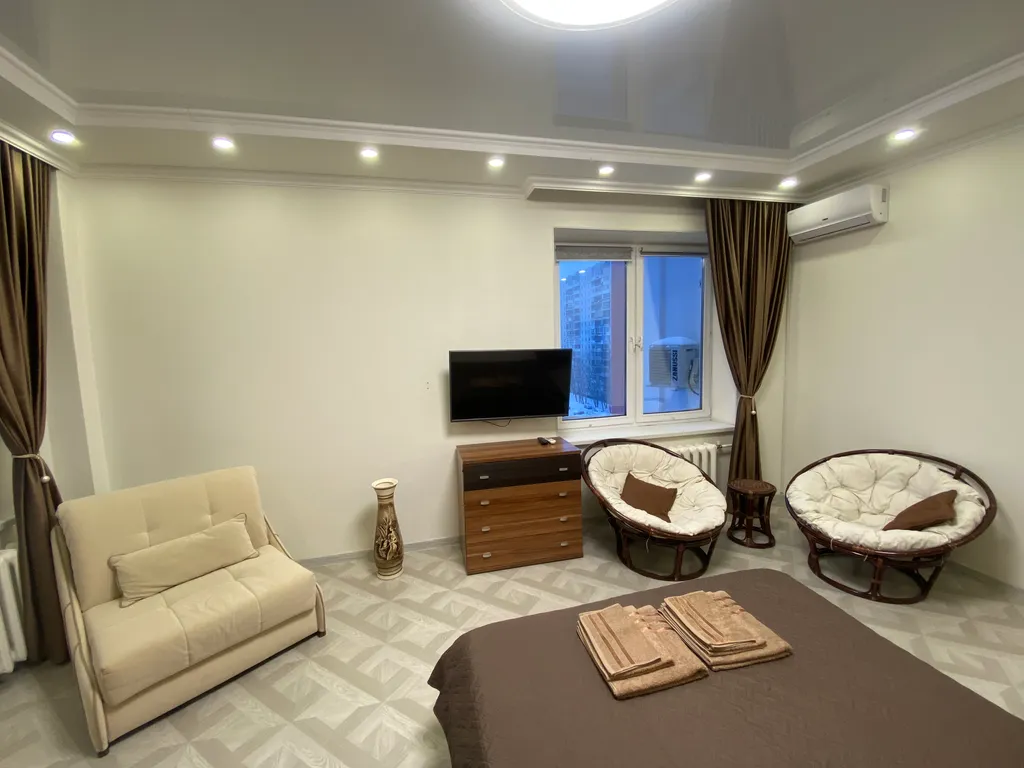 Квартира на набережной