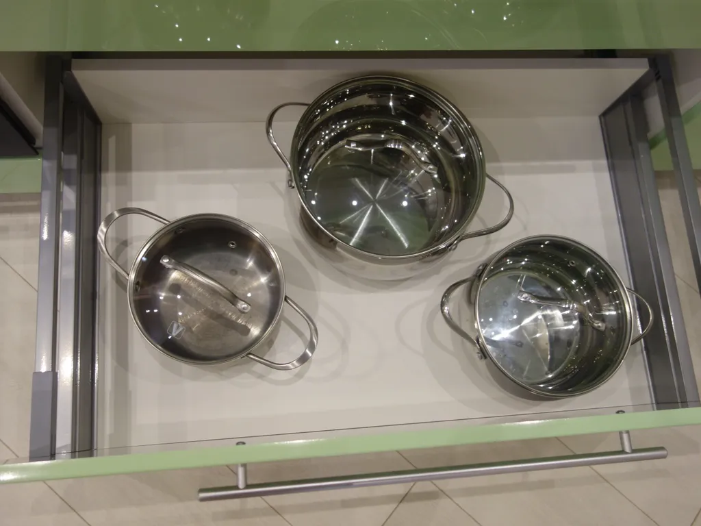 Красивый панорамный вид на закат с 23 этажа