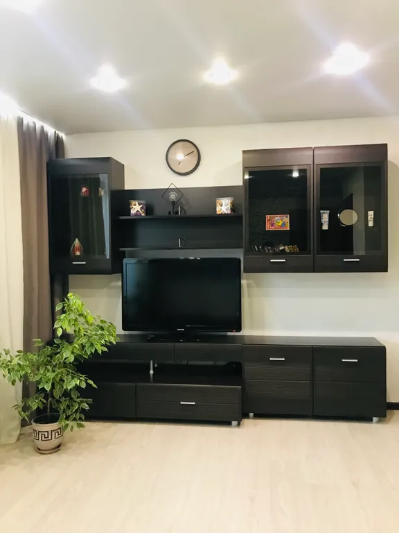 Уютная квартира — аренда посуточно в Киров