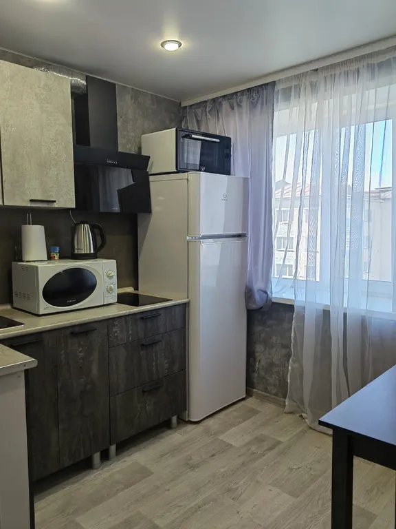 Двухкомнатная в районе администрации города