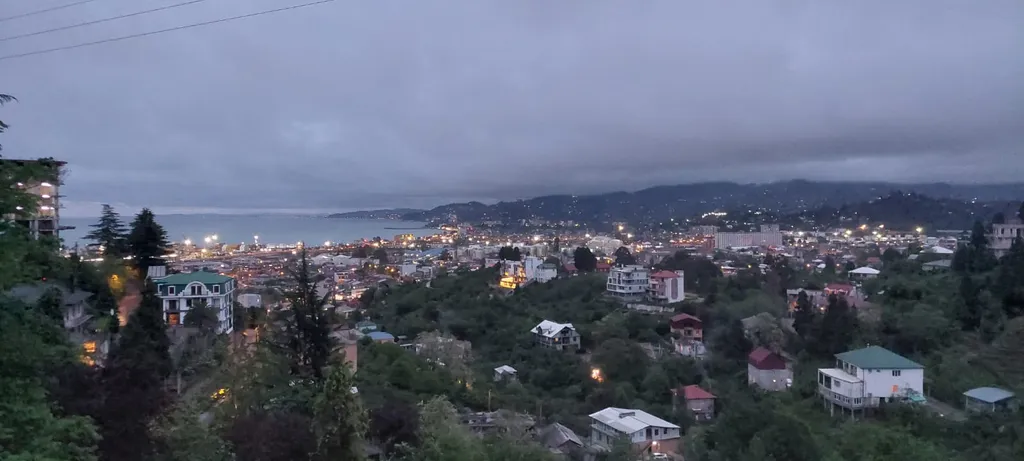 Коттедж с видом на город