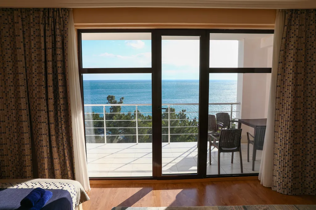 Однокомнатные апартаменты 50 м от моря