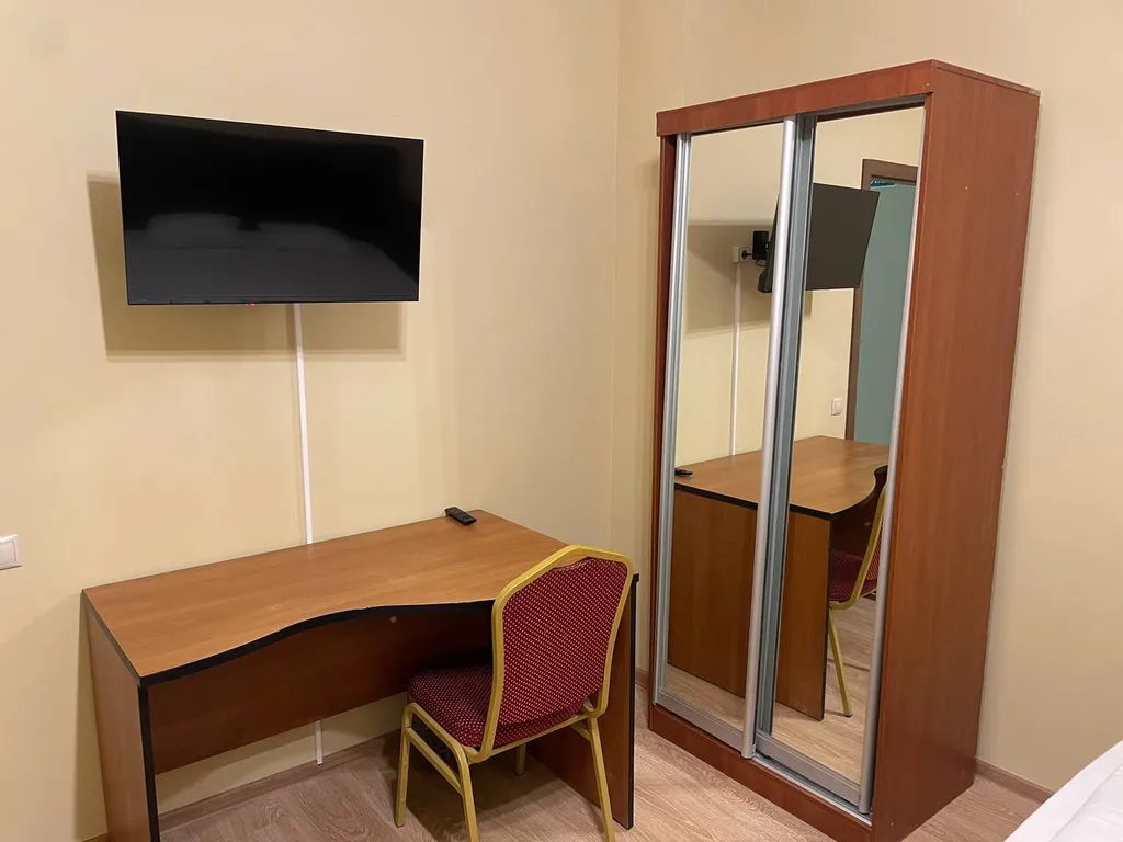 Квартира Квартира Семейный номер эконом класса без окна с общей ванной комнатой — Москва