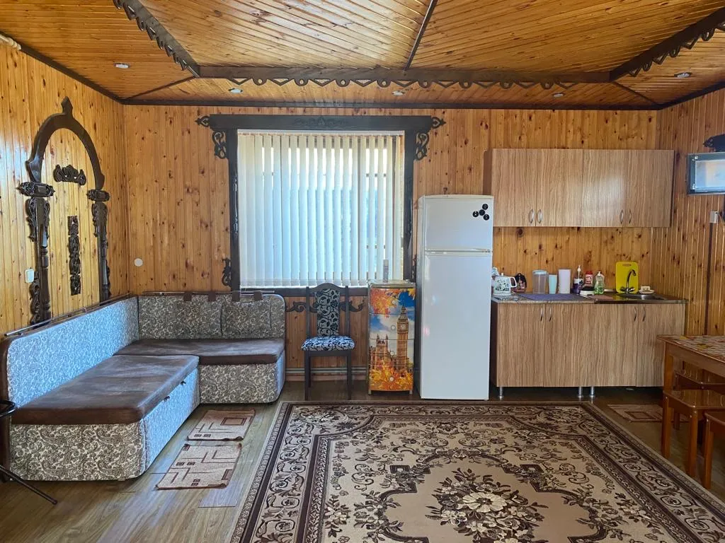 Коттедж Уютный жилой дом на берегу Азовского моря — Кучугуры