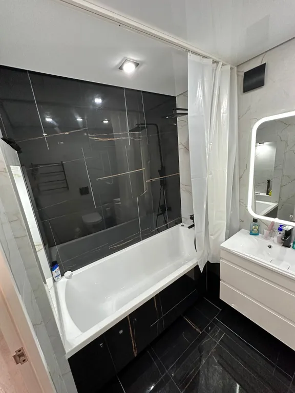 Тихий спокойный отдых у моря с шикарным видом, огромный зеленной двор