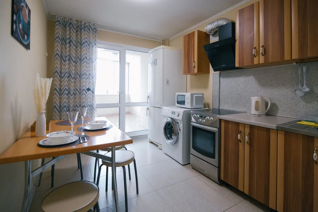 Большая квартира рядом с ЖД Институтом