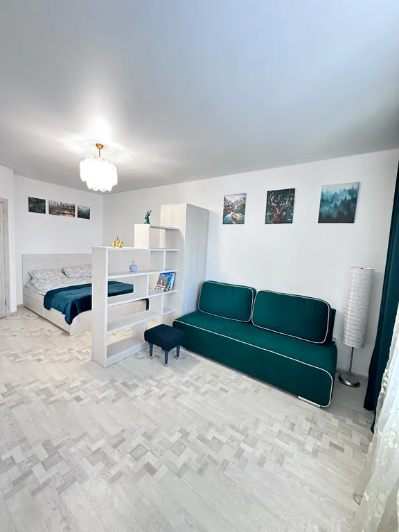 Светлая квартира в Центральном районе рядом с ЦИВС и Ареной