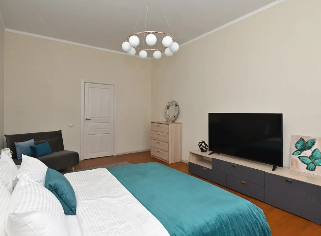 Квартира 3-комнатная Квартира — Калининград