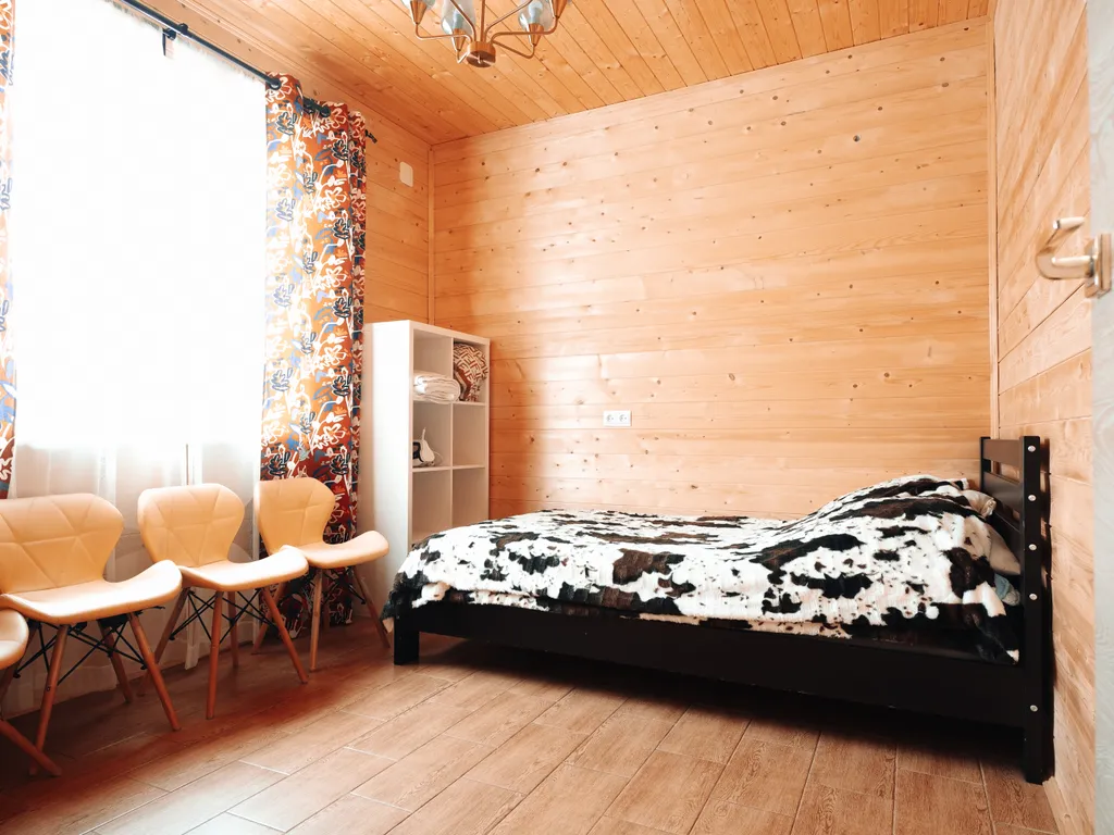 Дом на Горьковском море напротив спортивной базы Море спорта