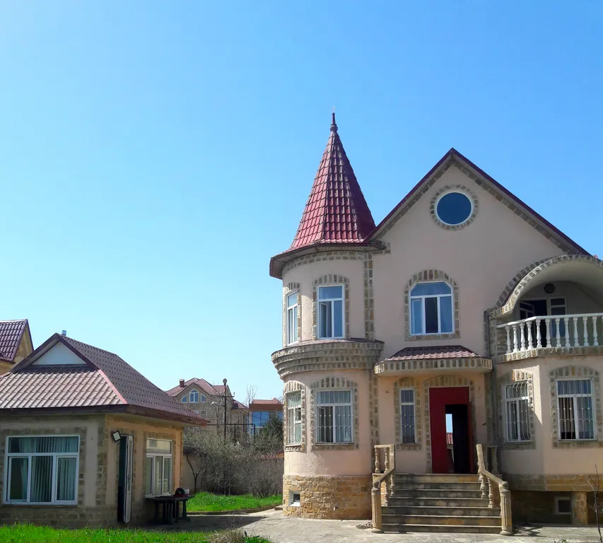 Дом на берегу моря