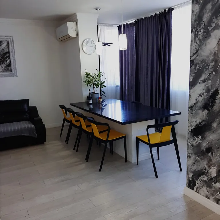 Квартира 4-комнатная Квартира — Анапа