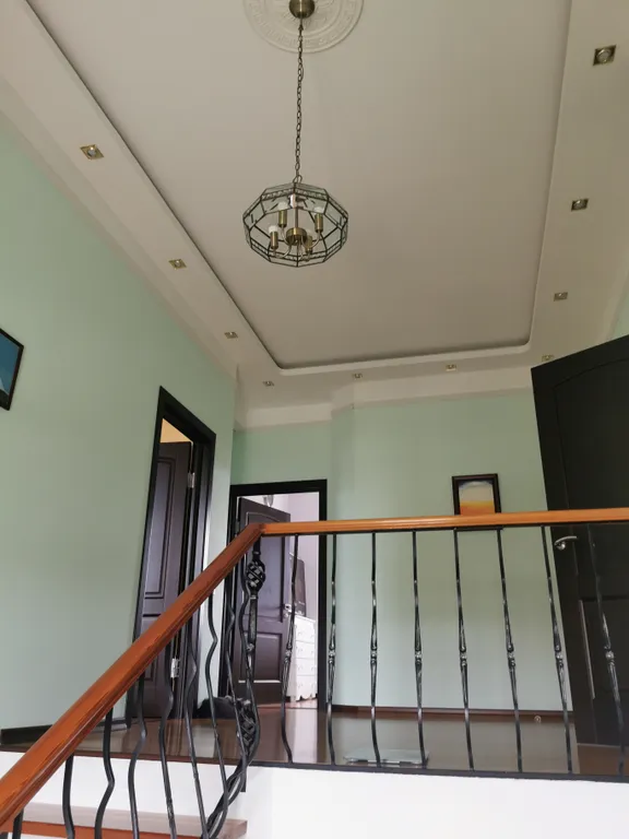 Коттедж с бассейном и сауной