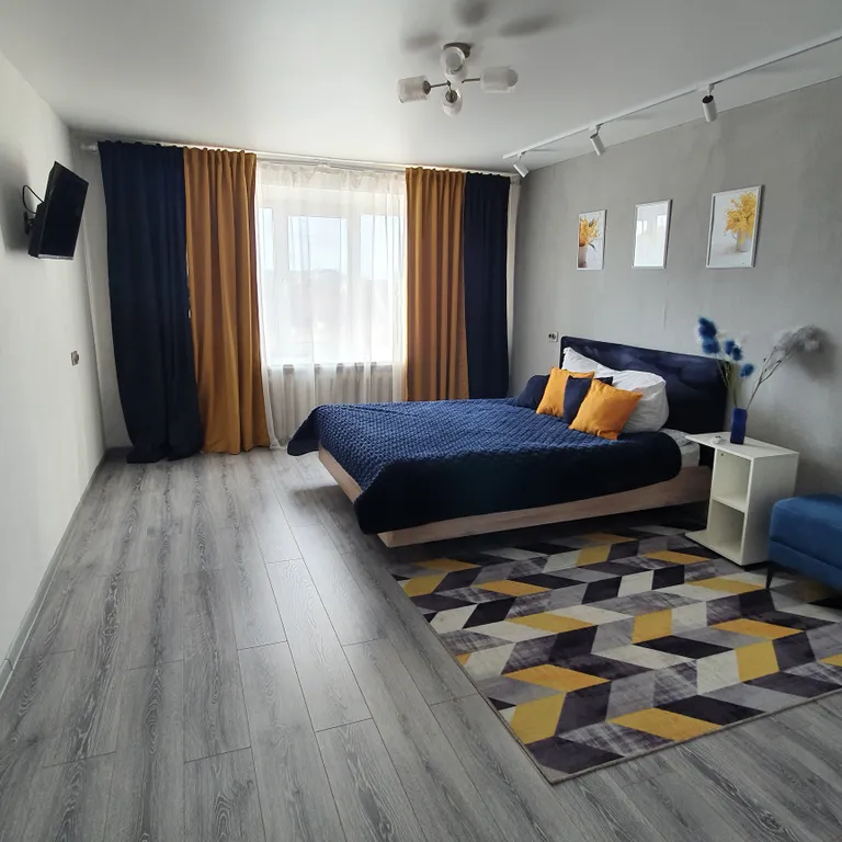 Уютная 2-комнатная квартира с раздельными спальнями в центре города