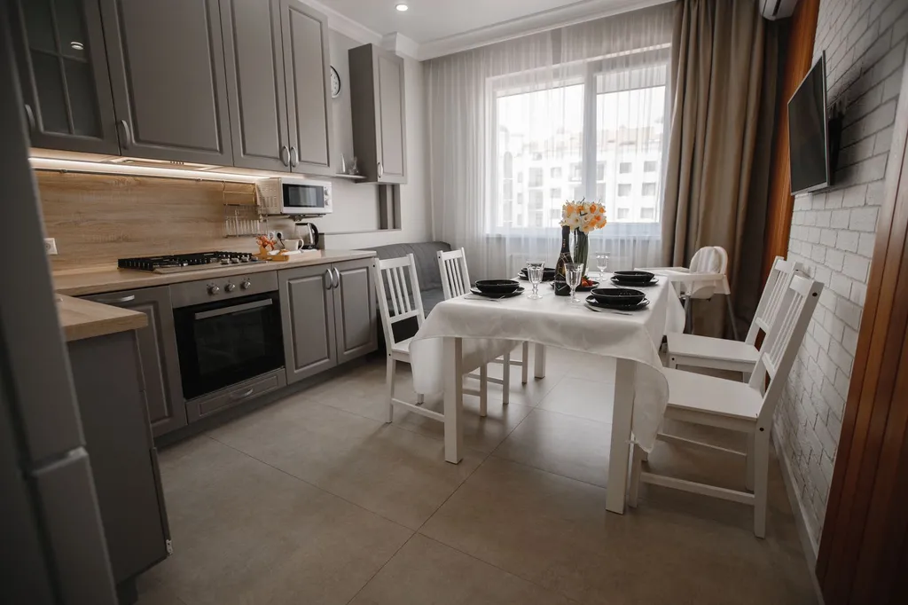 Квартира Двухкомнатная квартира, 2 санузла, 4 кровати — Геленджик