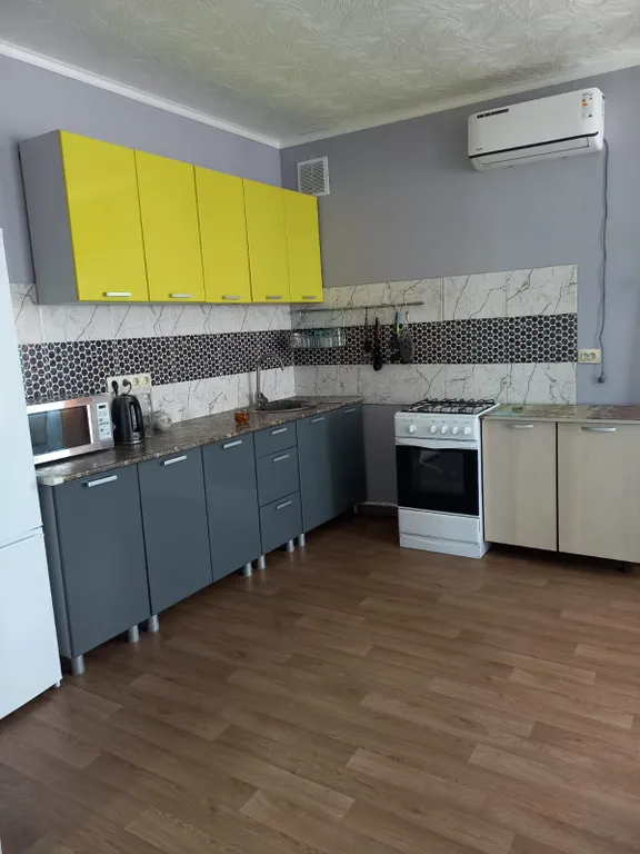 Домик у озера