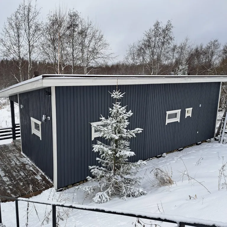 Уютный домик с видом на закат