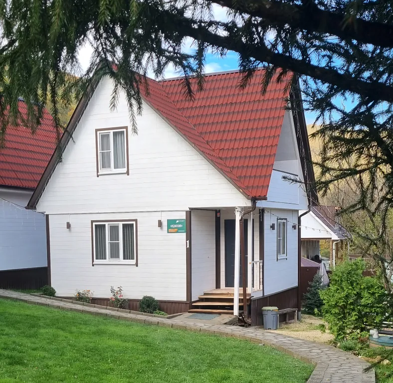 Семейный коттедж с сибирским чаном — аренда посуточно в Каменномостский