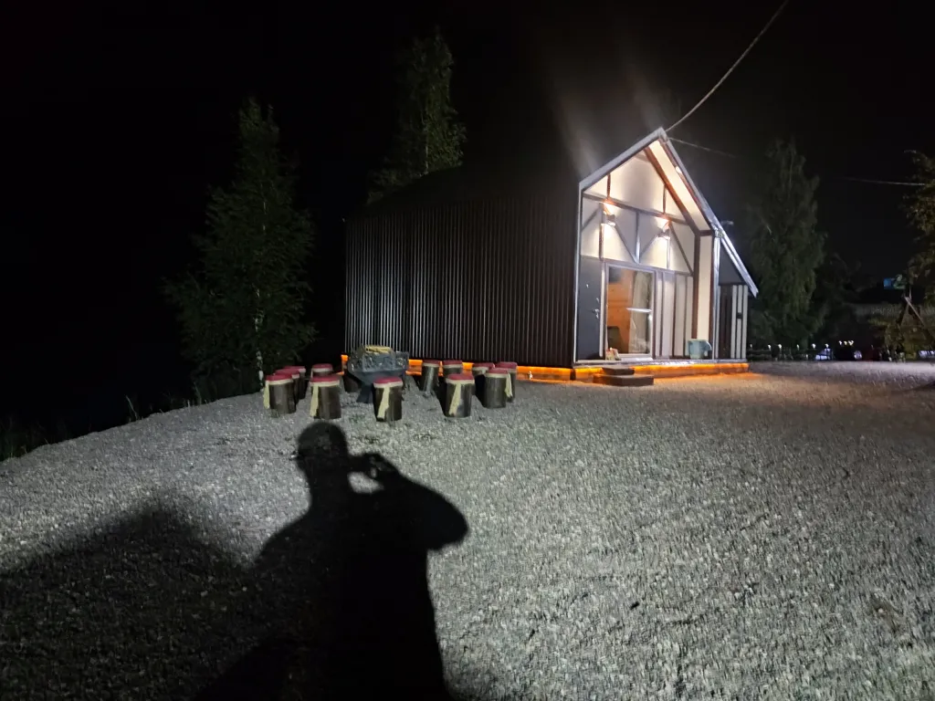 Дом отдыха на берегу озера