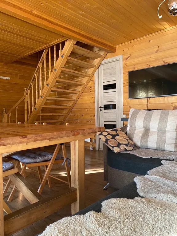 Уютный дом на берегу водохранилища