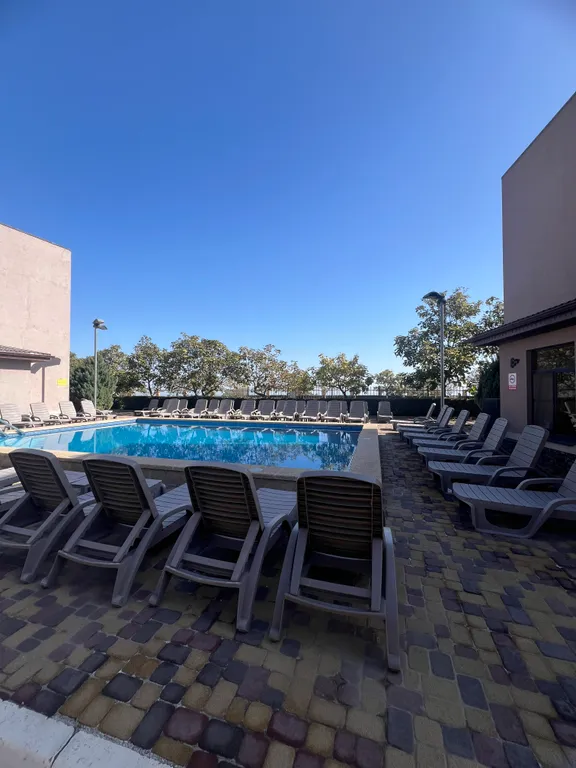 Уютная квартира в центре города с видом на море