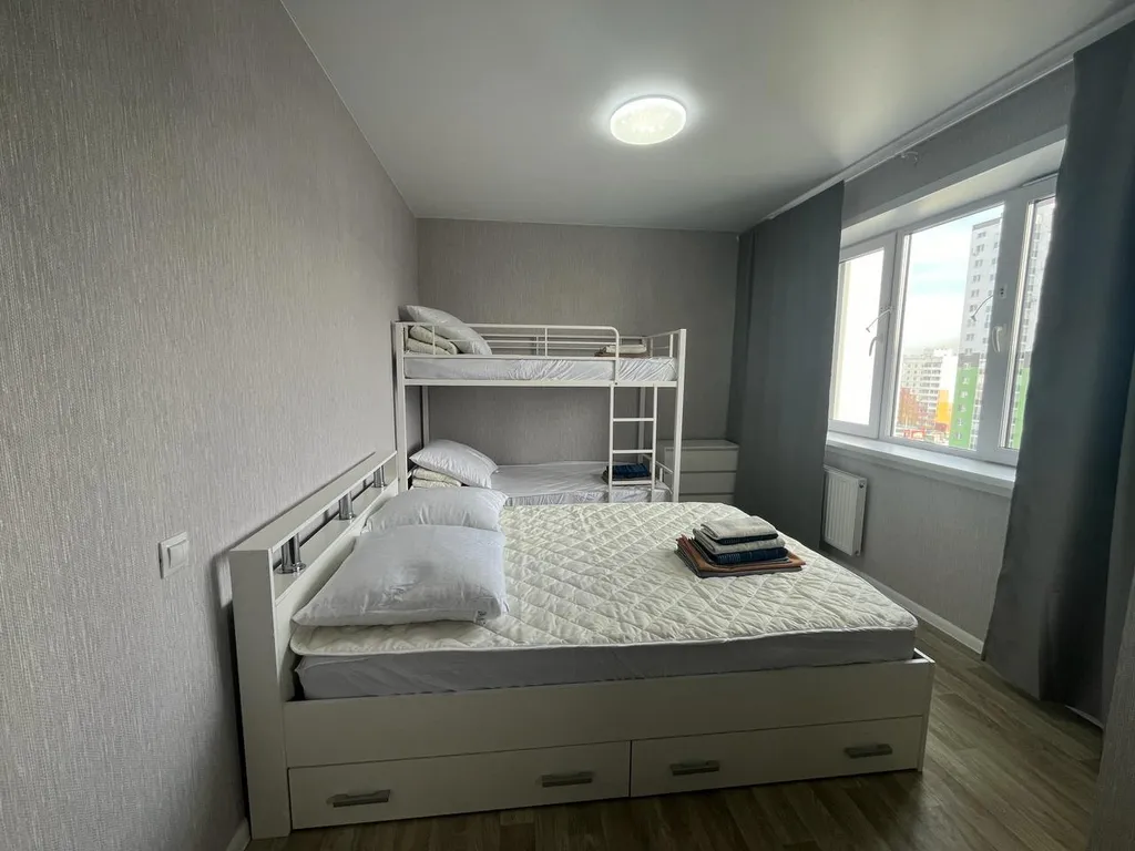 Современные апартаменты рядом с МНТК имени Федорова и стадионом Заря