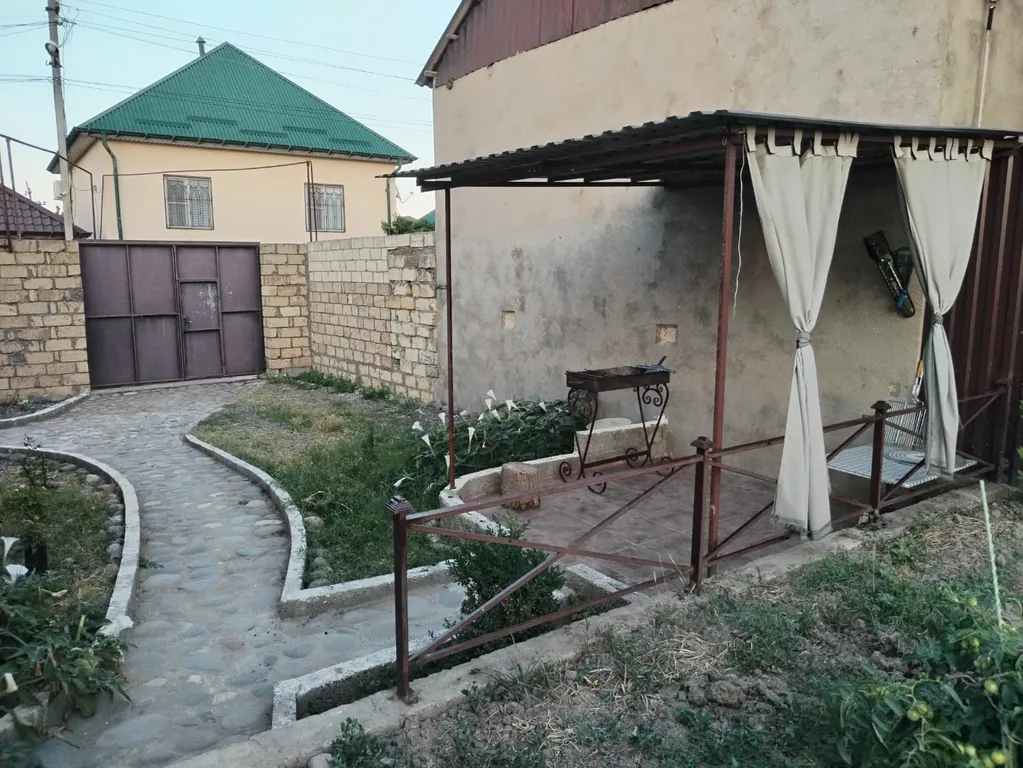 Домик у моря