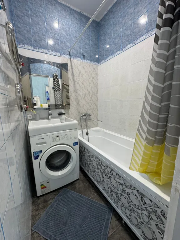 Уютная двухкомнатная квартира на Мира 3