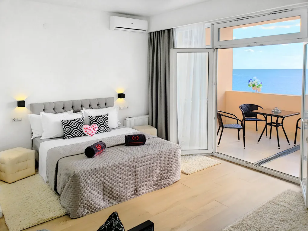 Апартаменты на берегу моря в ЖК Золотые Пески