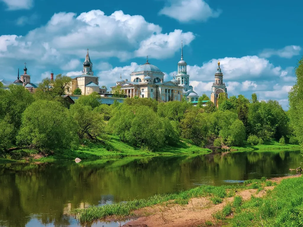 Двухкомнатная квартира в центре рядом с красивой набережной