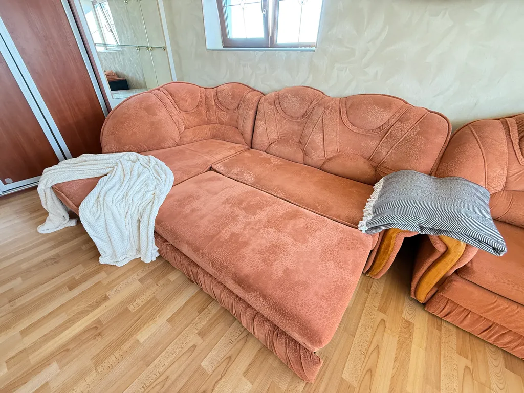 Рядом парк Победы Херсонес не берем оплату за уборку