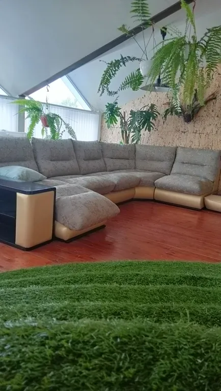 Коттедж с зимним садом и бассейном