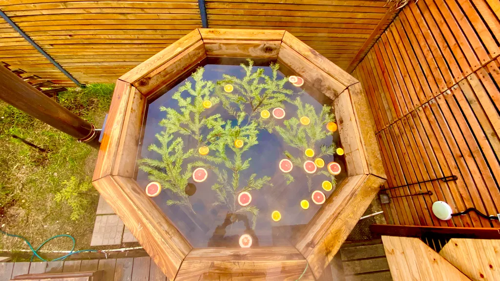 Домик Рокс с баней, банным чаном и чашей для купания