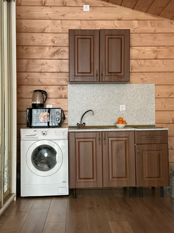 Дом у петергофа с сауной и банным чаном