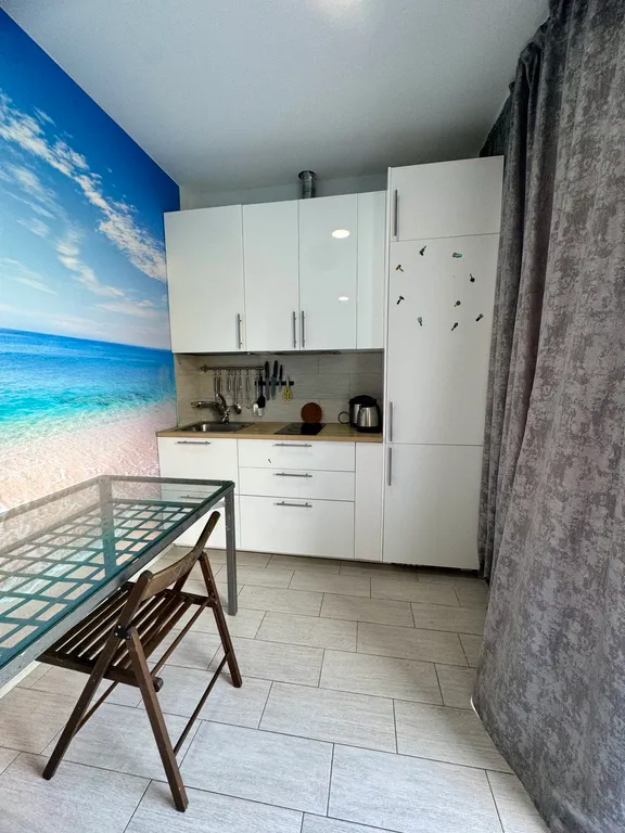 Апартаменты первая линия, у моря, с балконом и видом на горы