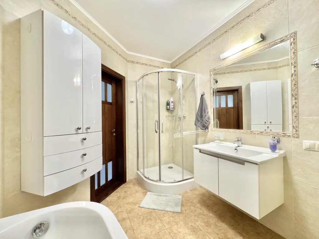 Апартамент на пешеходной улице