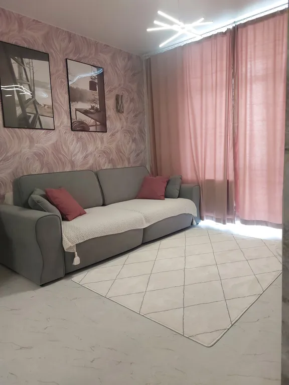 Новая, стильная 2-евро квартира на 22-м этаже с видом на город