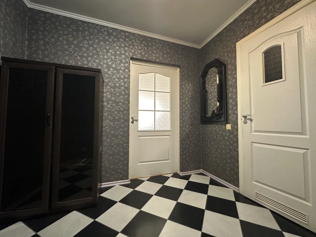 Квартира Квартира Студия с видом на Летнее озеро и с просторной отапливаемой лоджией — Калининград